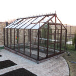 Elite Titan 800 greenhouse in brown