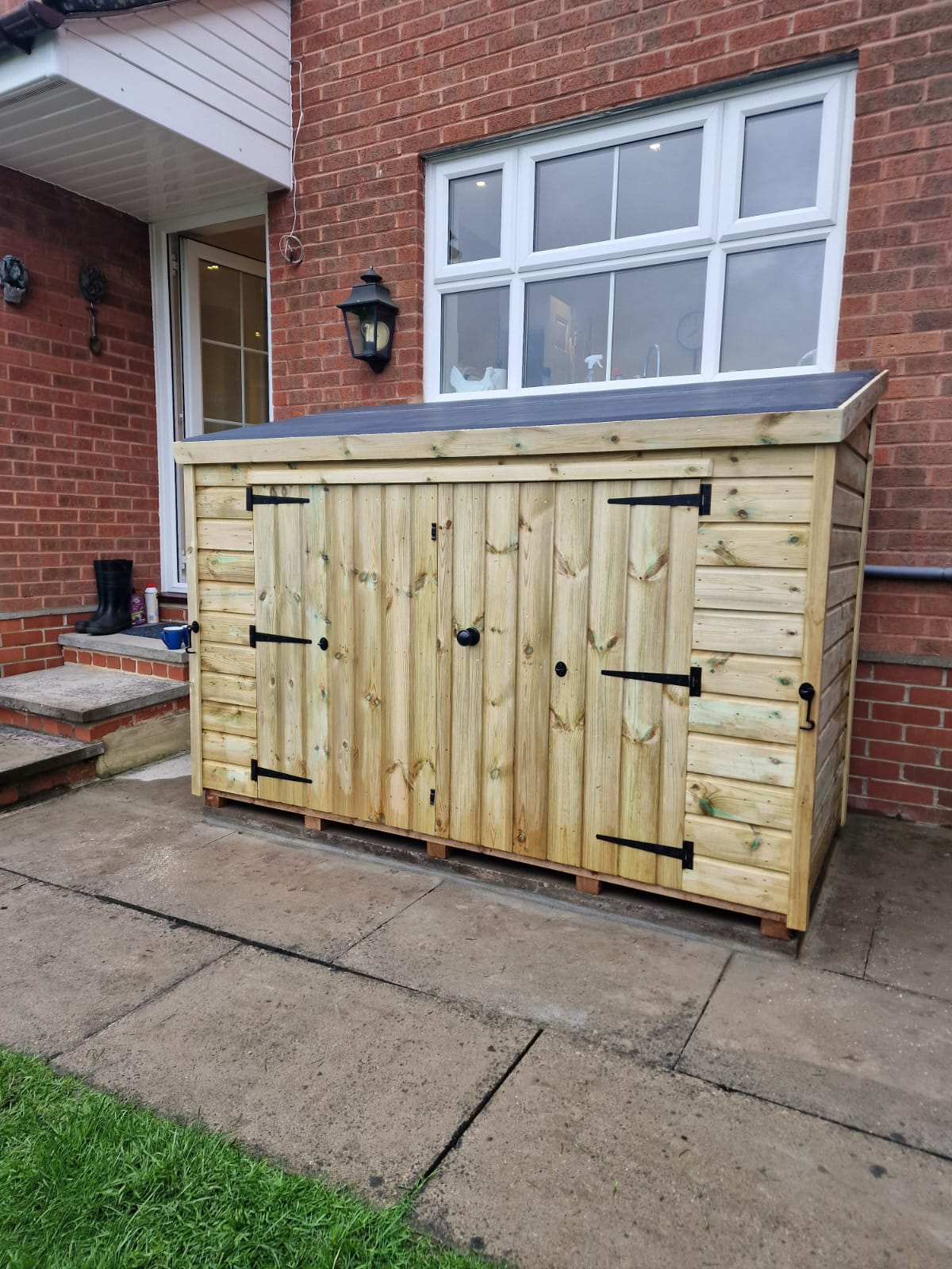 Breckland Mini shed pent