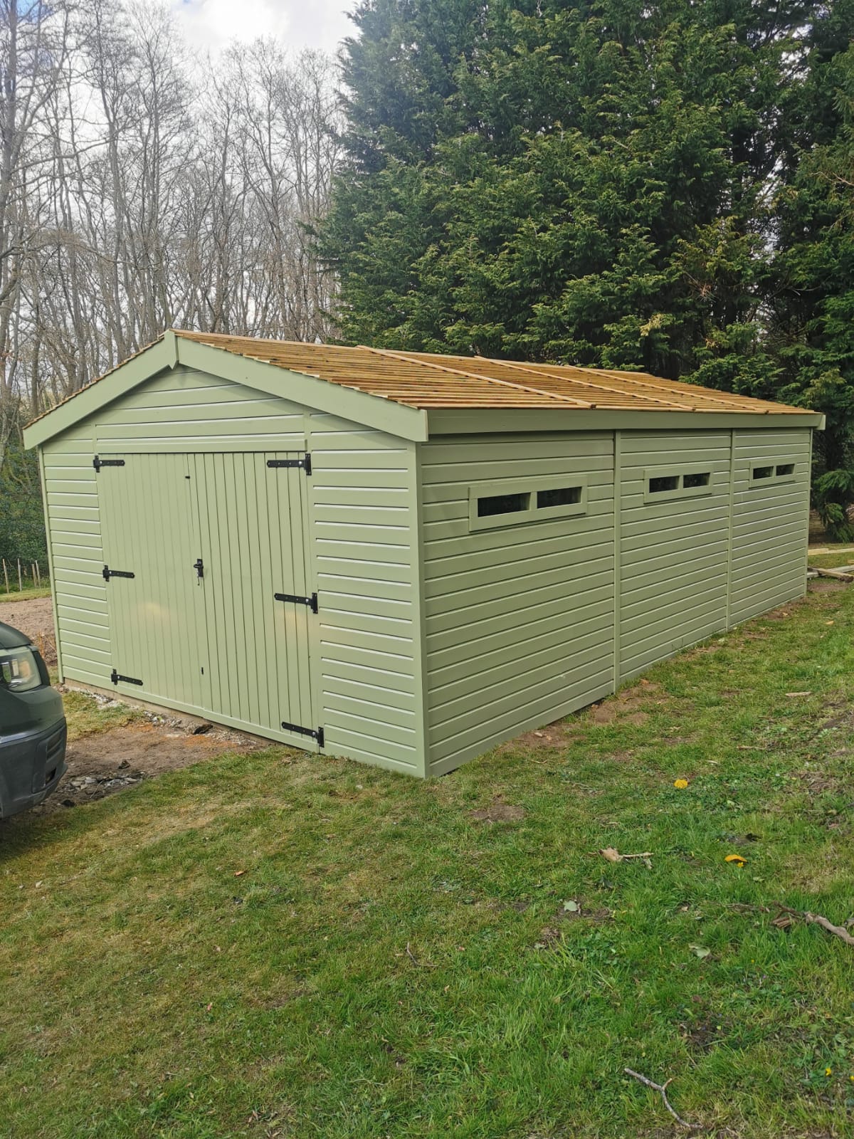 Breckland Garage Workshop Apex 23 x 14. Painted finish, security windows and rustic roof