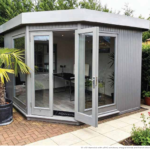 Malvern Henwick Corner with French doors 10 x 10
