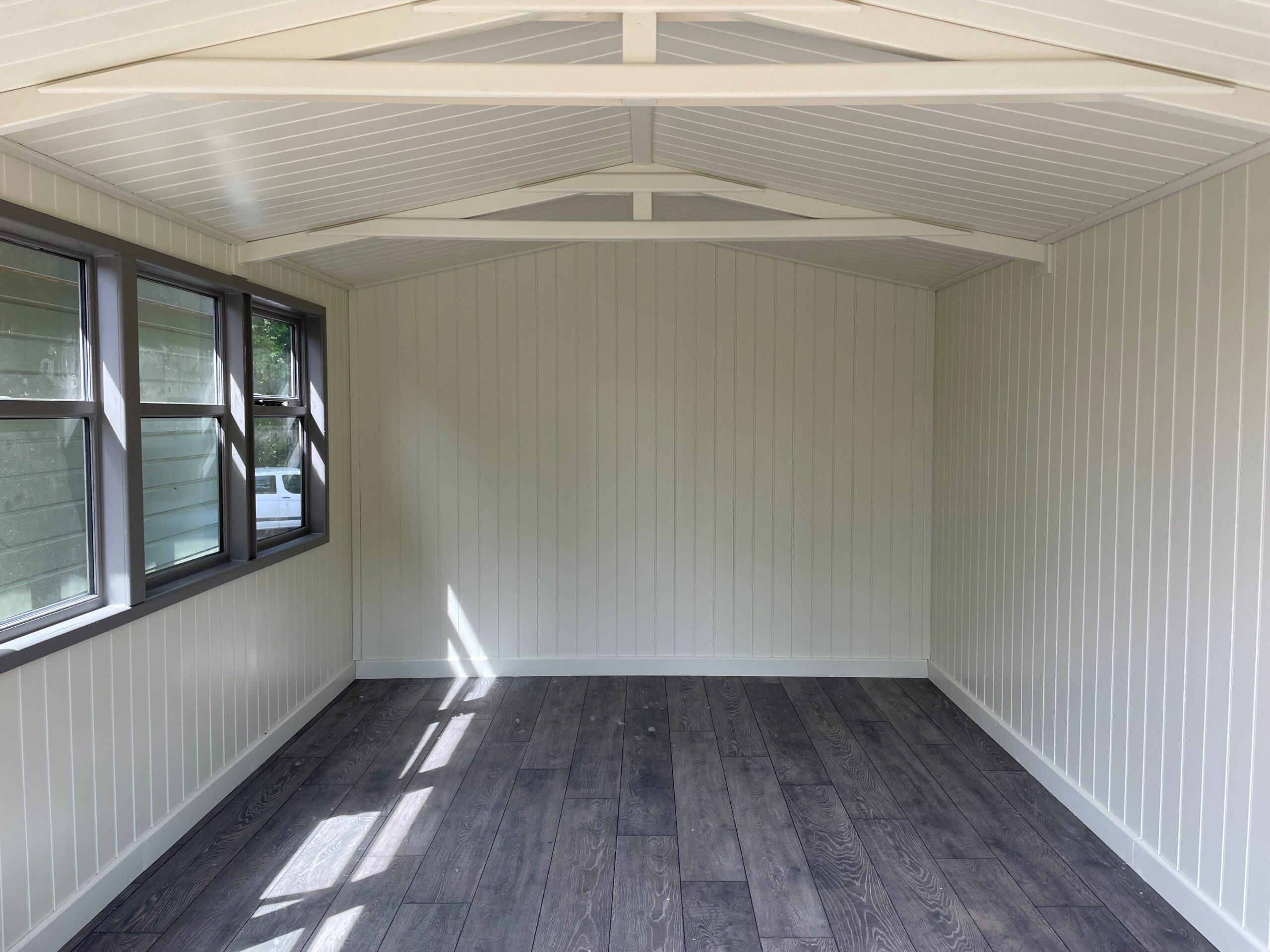 Malvern Studio Apex Internal 10 x 14 half height glazing