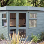 Malvern Studio Corner Flat 10 x 10